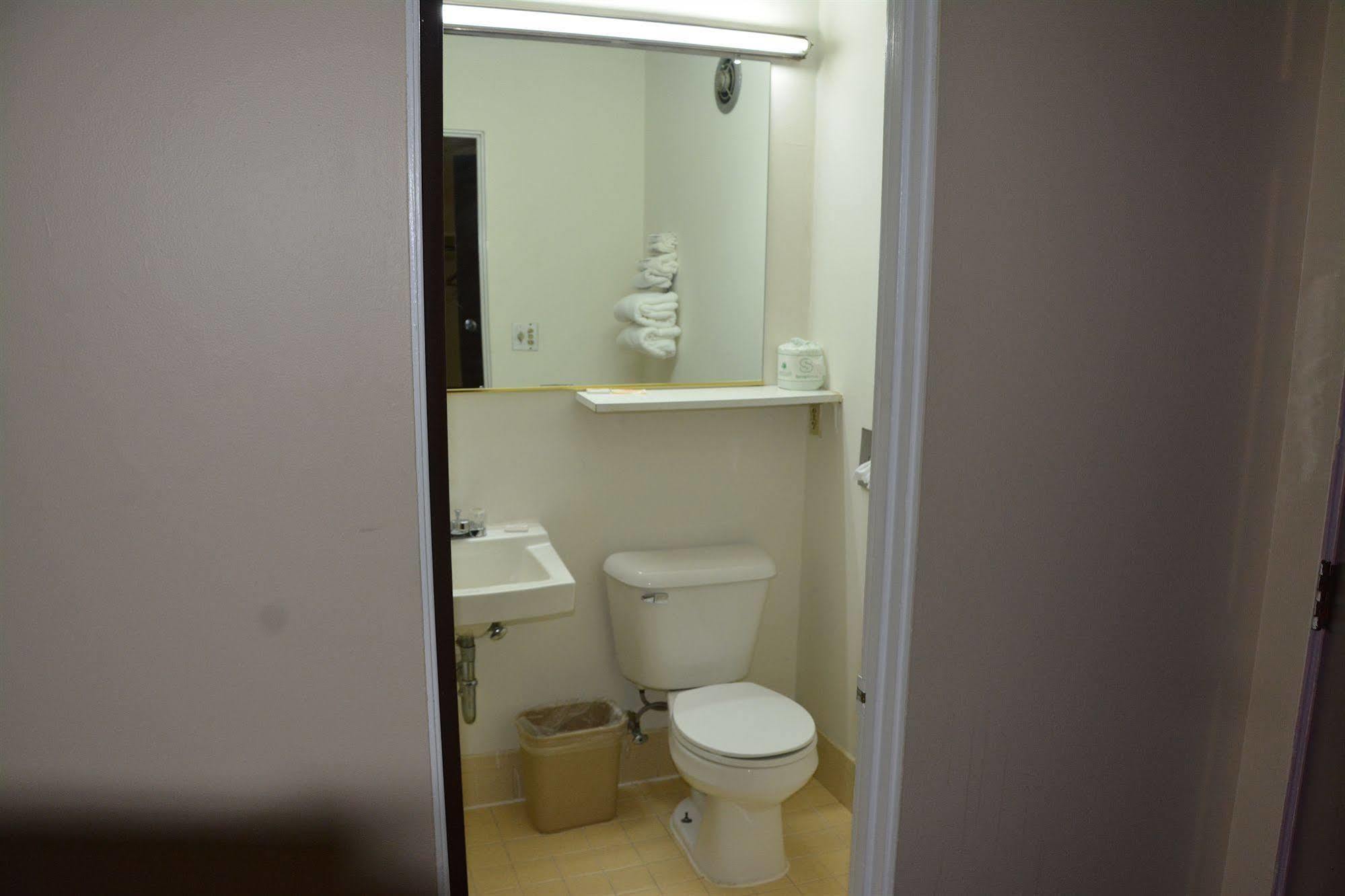 Village Bay Hotel 3*