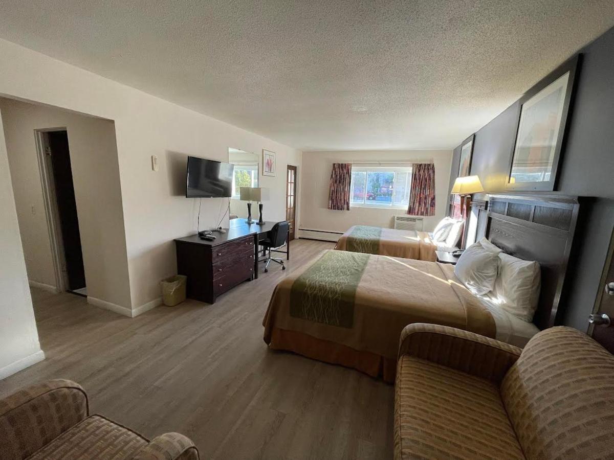 Village Bay Hotel 3*